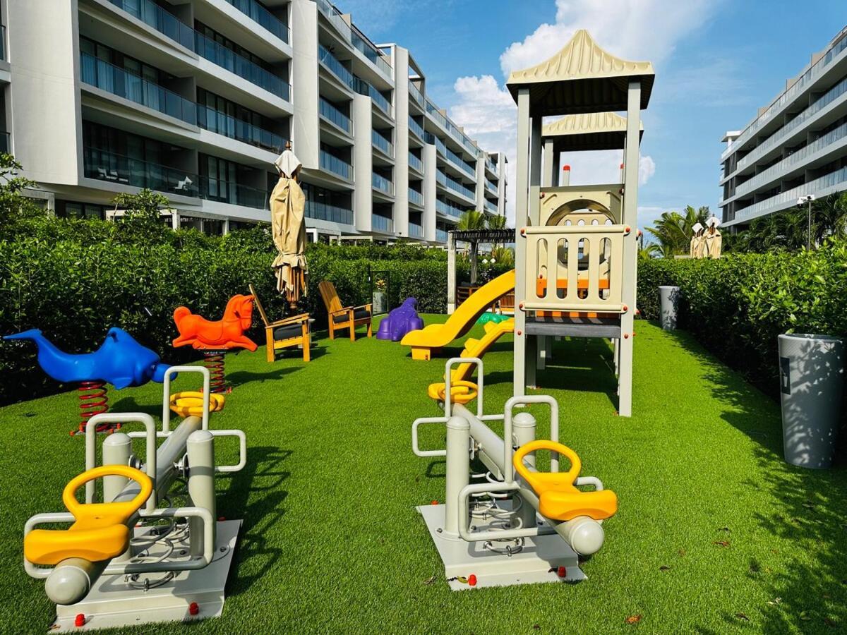 Spectacular Beachfront *