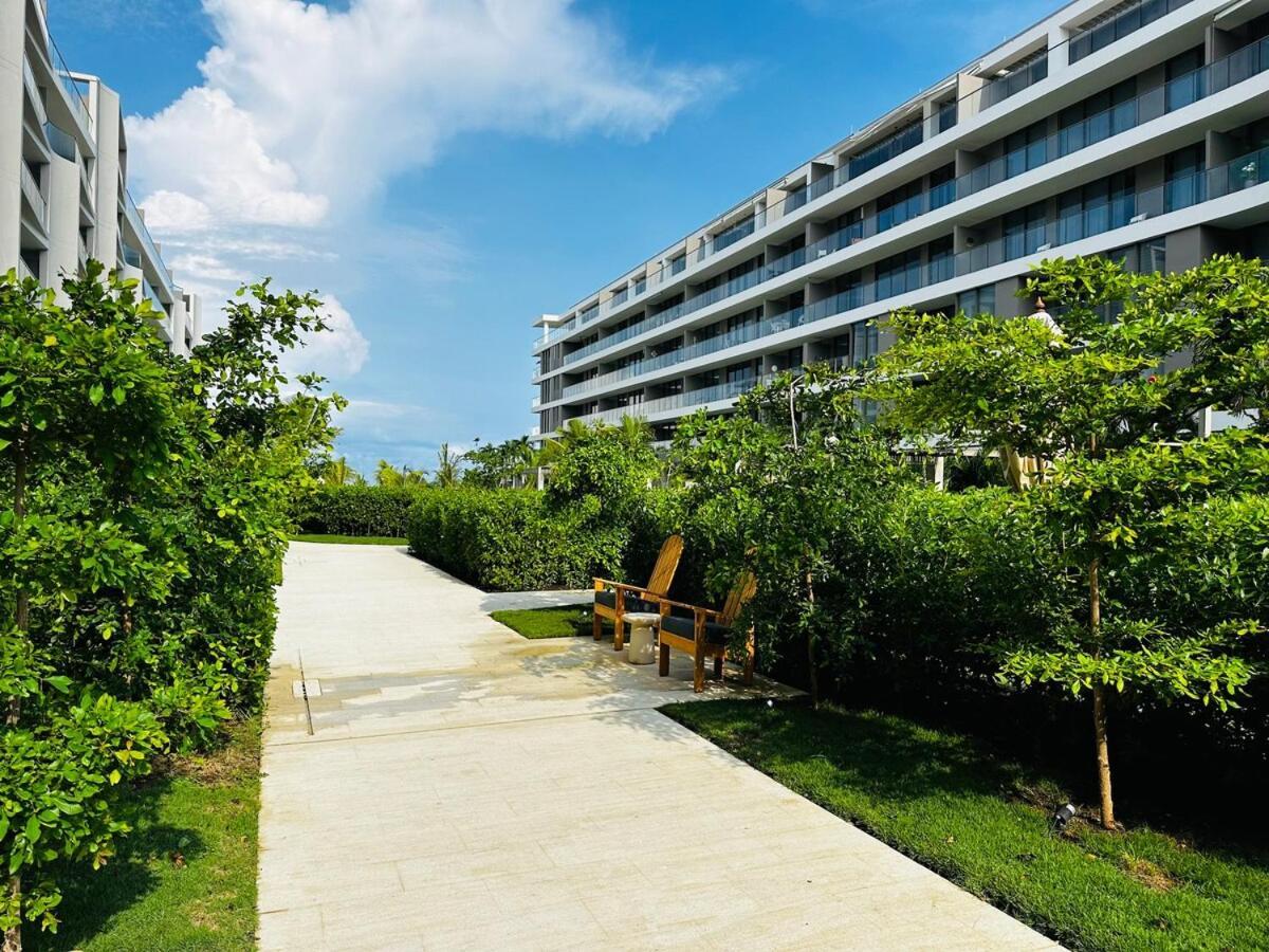 Spectacular Beachfront Apartamento *